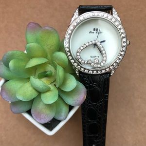 Japan MOVT Heart Round Face Watch With Shining Rhinestones